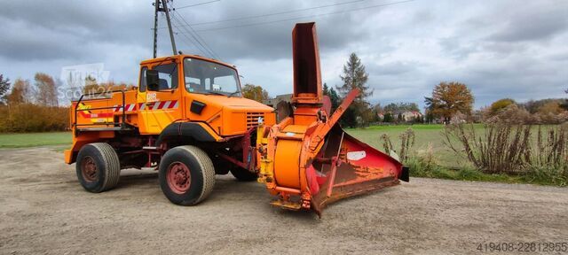 Snöplog Thomas Constructeurs Renault Midliner 4X4
