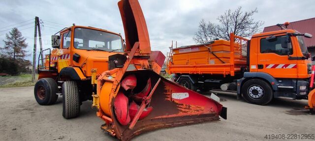 Snöplog Thomas Constructeurs Renault Midliner 4X4