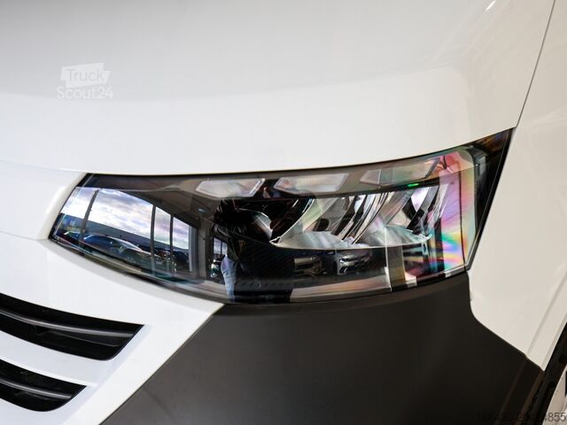 Панельний фургон VW Transporter Kastenwagen mit L-Trennwand AHK