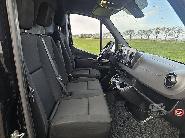 Bestelauto MERCEDES-BENZ SPRINTER 319 L2H2 V6 LED Automaat