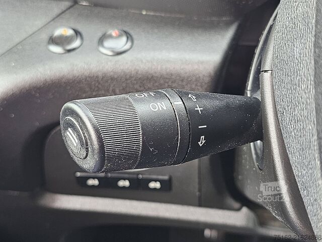 Bestelauto IVECO DAILY 35C14 L2H2 Dubbellucht AC!