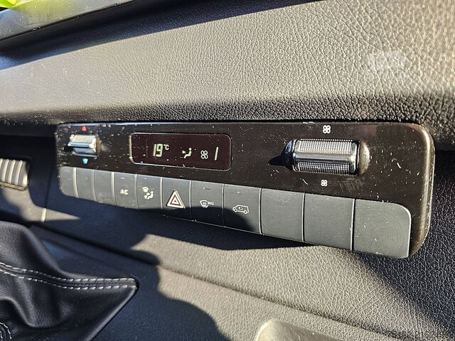 Suitcase MERCEDES-BENZ SPRINTER 315 Bakwagen Laadklep!