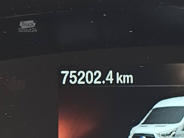Kombi med högt tak FORD TRANSIT 2.0 L2H2 Euro6 Trekhaak!