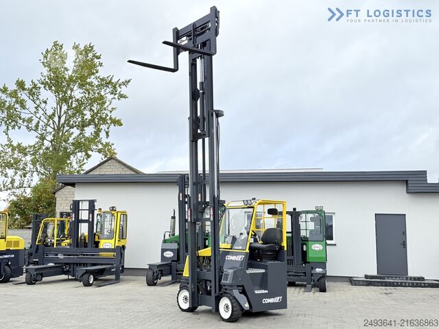 Carretilla retráctil de 4 vías Combilift CB4000 TRIPLEX 5200 FREE-LIFT POSITIONER