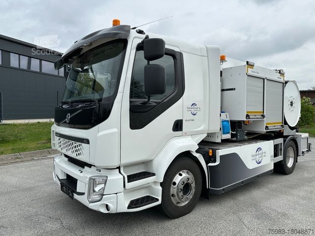 Vakuumska cisterna VOLVO FL Electric mit BUCHER CityFlex C40e Kombination