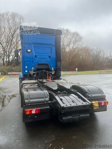 Standard SZM Mercedes-Benz Actros 1840