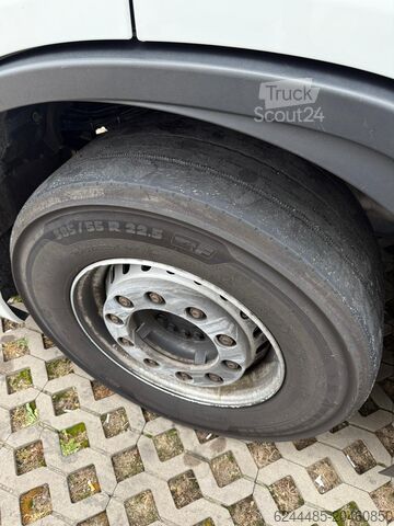 Standard tractor IVECO S-Way 490