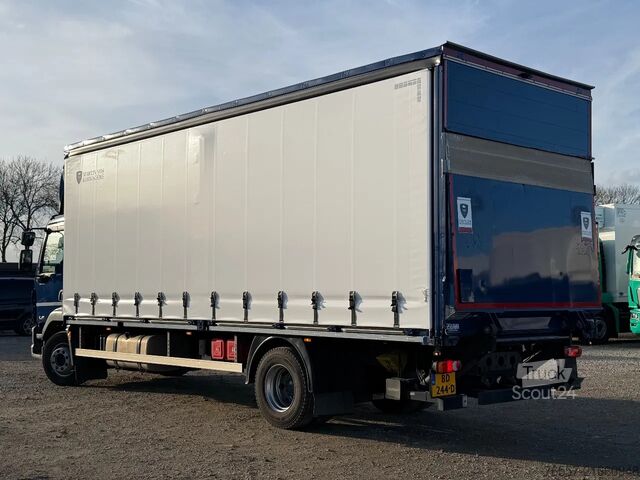 Glidende presenning DAF LF 290 LF290.16 EURO6.  2021. EURO6. Schuifzeil...