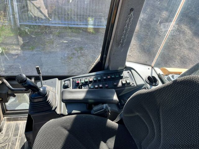 Krautuvas Liebherr L 514