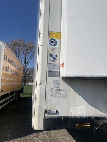 Naczepa chłodnia Krone SD DA04CLNF