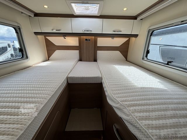 Półzintegrowany kamper BÜRSTNER Lyseo TD Harmony Line IT 690 G Navi, TV, Markise