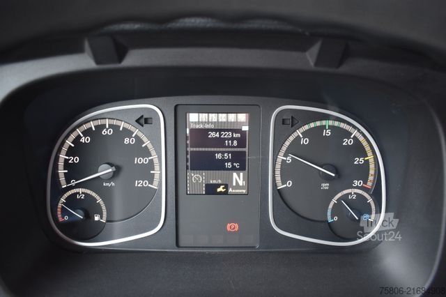 Camión frigorífico MERCEDES-BENZ Atego 1530 16t. 2-Zonen Tiefkühl Carrier LBW