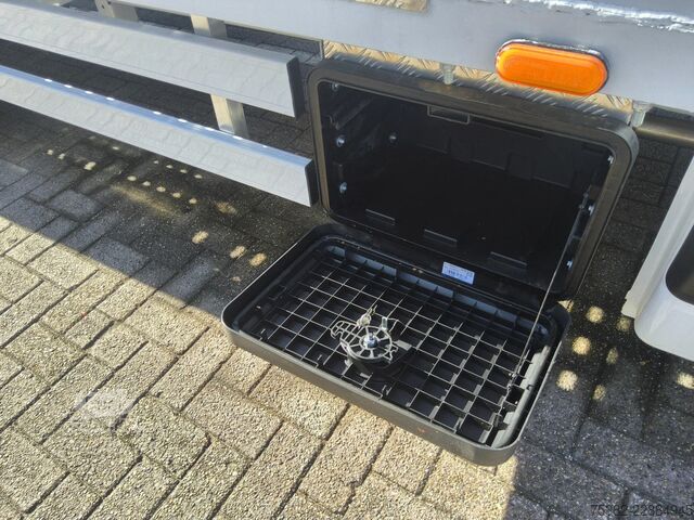 Furgone trasportatore di auto Renault LAADBAK AUTOAMBULANCE LENGTE 4.85 METER + ELEKT...