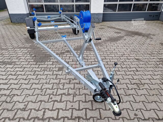 Boottrailer trailershop Bootanhänger direkt 1300kg GN231 Neptun