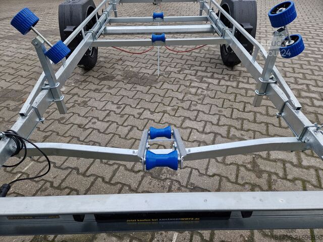 Boottrailer trailershop Bootanhänger direkt 1300kg GN231 Neptun