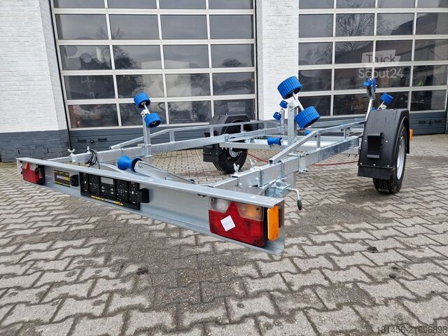 Boottrailer trailershop Bootanhänger direkt 1300kg GN231 Neptun