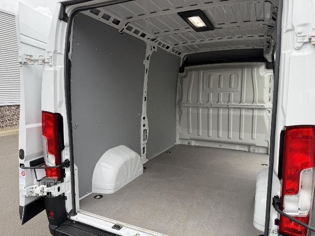 Панелен ван Fiat Ducato MY25 LED / NAVI / RFK