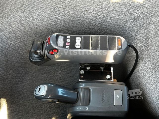 Hakowiec VOLVO FMX 330 6x2 HIAB Lift/Lenk,34.176Km TOP Zustand