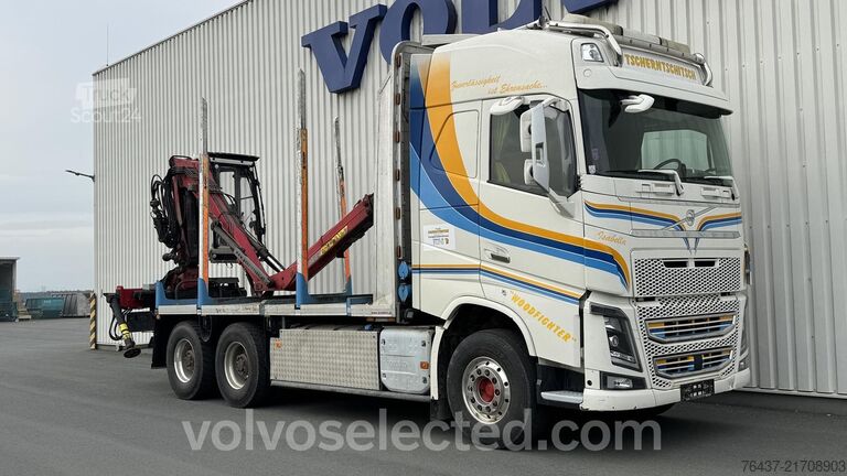 Транспортер для перевезення лісоматеріалів Volvo FH16