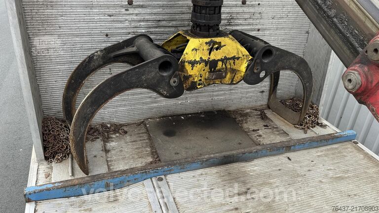 Транспортер для перевезення лісоматеріалів Volvo FH16