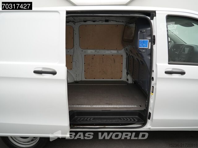 Комби с висок покрив Mercedes Vito 114 Automaat L2H1 Airco Cruise Camera Park...