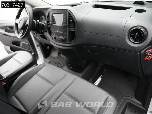Комби с висок покрив Mercedes Vito 114 Automaat L2H1 Airco Cruise Camera Park...