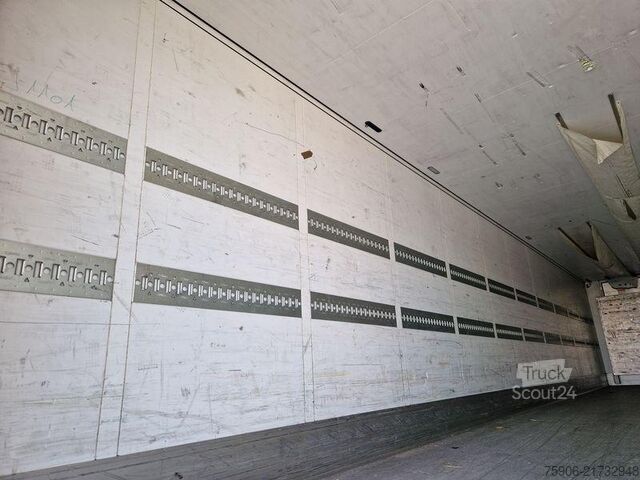 Hladilni polpriklopniki / termo polpriklopniki Schmitz Cargobull FRIGORIFIQUE