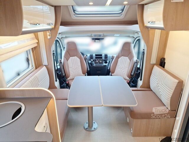 Half-integraal camper BÜRSTNER Lyseo TD 736 Tageszulassung! 22.680 Euro sparen!