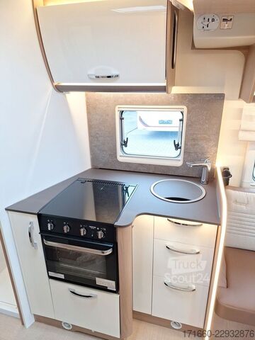 Half-integraal camper BÜRSTNER Lyseo TD 736 Tageszulassung! 22.680 Euro sparen!