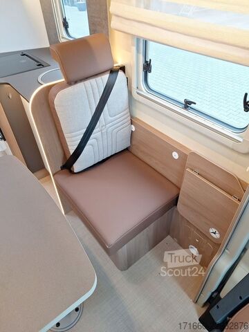 Half-integraal camper BÜRSTNER Lyseo TD 736 Tageszulassung! 22.680 Euro sparen!
