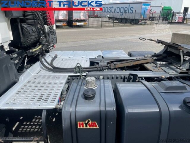 MTS standard DAF CF 440 SPACECAB ADR