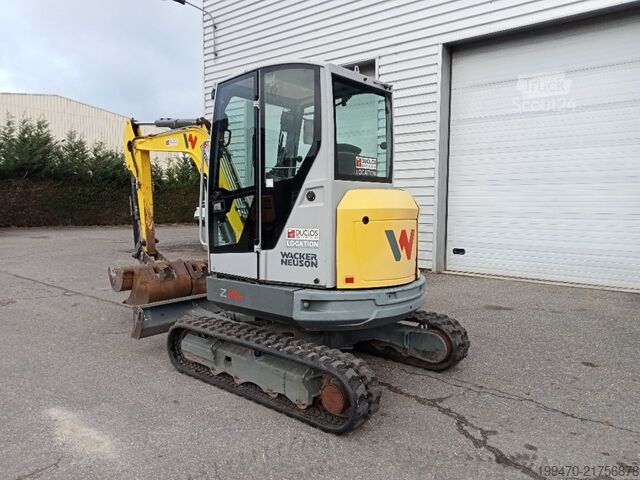 Minikaivukone < 7t Wacker Neuson EZ36 with 3 excavator buckets