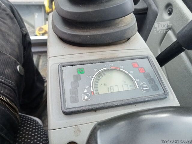 Minikaivukone < 7t Wacker Neuson EZ36 with 3 excavator buckets