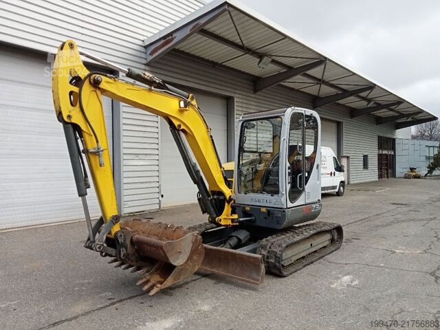 Minikaivukone < 7t Wacker Neuson 50Z3 with 3 excavator buckets