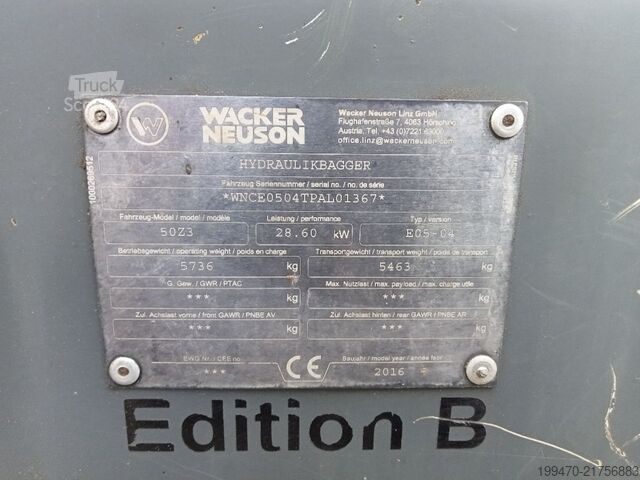 Minikaivukone < 7t Wacker Neuson 50Z3 with 3 excavator buckets