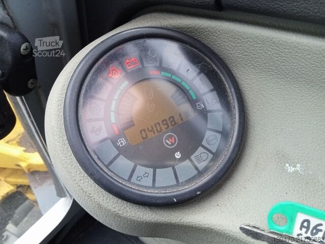 Minikaivukone < 7t Wacker Neuson 50Z3 with 3 excavator buckets