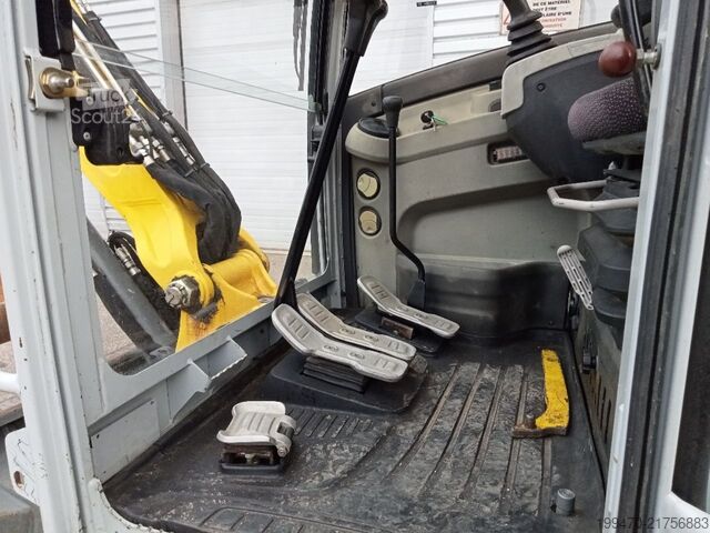 Minikaivukone < 7t Wacker Neuson 50Z3 with 3 excavator buckets