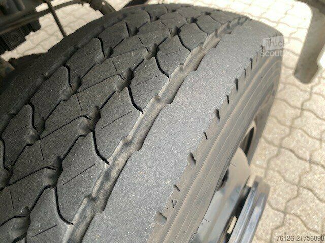 Dobozos furgon DAF XB 190FA LBW/Klima/verl. Day Cab