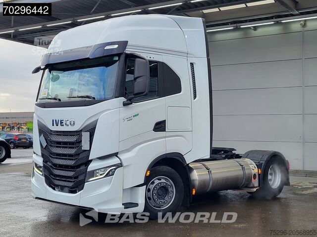 Standard-SZM Iveco S-Way 460 S-Way 4X2 LNG! Retarder 2X Tanks