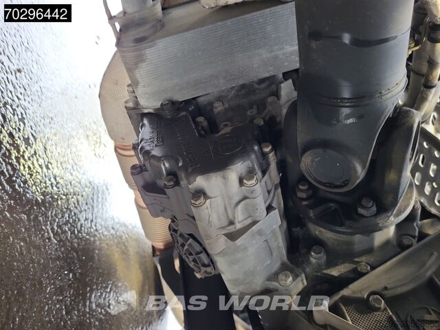 Standaard trekker Iveco S-Way 460 S-Way 4X2 LNG! Retarder 2X Tanks