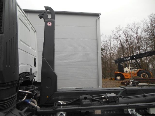 Φορτηγό γερανός roll-off IVECO X-WAY AD 280X46, 6X2, LENK/LIFT, TNH 20T,SOFORT!