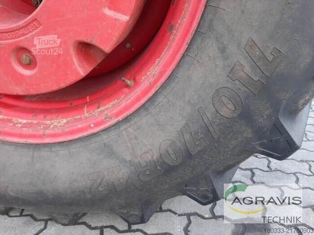 Traktor Fendt 828 VARIO S4