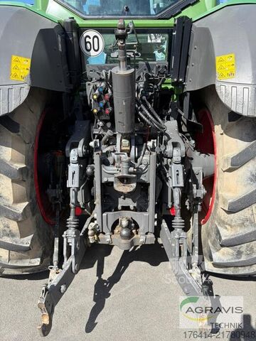 Traktor Fendt 826 VARIO S4