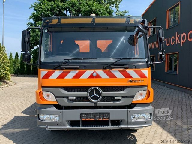 Road sweeper MERCEDES-BENZ Atego Kehrmaschine BUCHER CITYFANT 5000