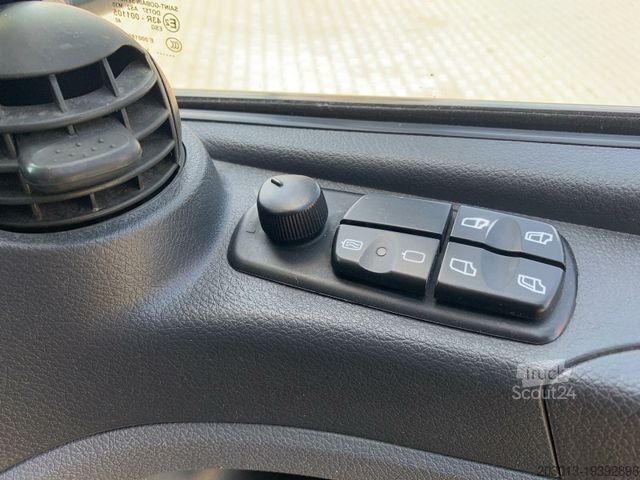 Road sweeper MERCEDES-BENZ Atego Kehrmaschine BUCHER CITYFANT 5000