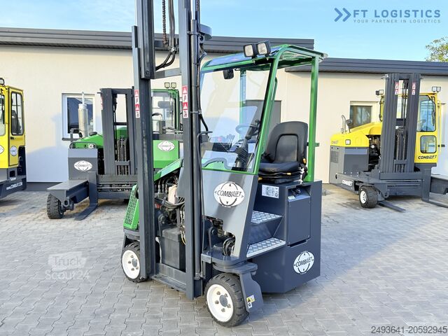 Keturių krypčių šakinis krautuvas Combilift C2500CB DIESEL TRIPLEX 5500 FREE LIFT