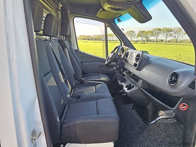 MERCEDES-BENZ SPRINTER 316 L2H2 RWD 3,5 t Attelage de remorque Mbux Navi Caméra Aménagement fourgon  MERCEDES-BENZ SPRINTER 316 L2H2 RWD 3.5t-Trekhaak Mbux Navi C...