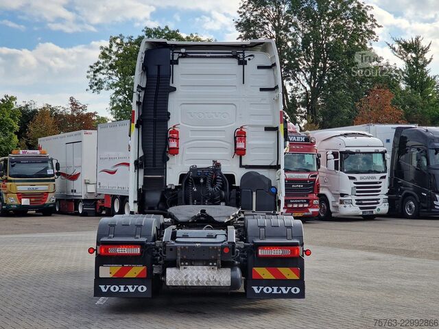 Volvo FH 13.500 Globetrotter XL 6x2 - Retarder - 3,20 m akselavstand - Full luftfjæring Volvo FH 13.500 Globetrotter XL 6x2 - Retarder - 3.20...