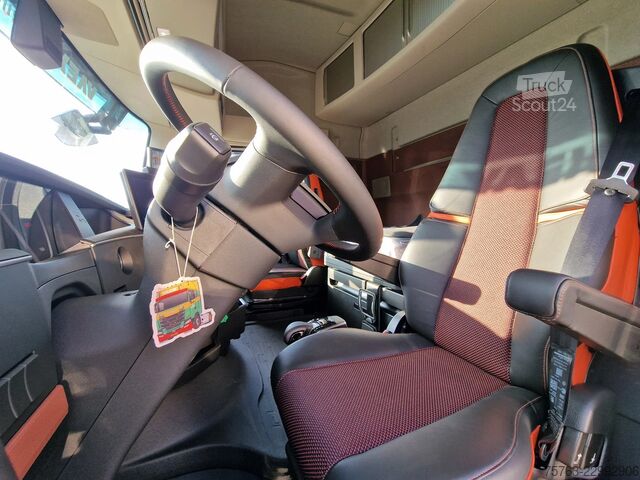 Volvo FH 16.700 Globetrotter 4x2 - YENİ - Retarder - I parkcool - Alaşım jantlar - Ayna kameraları - Volvo FH 16.700 Globetrotter 4x2 - NEW - Retarder - I...