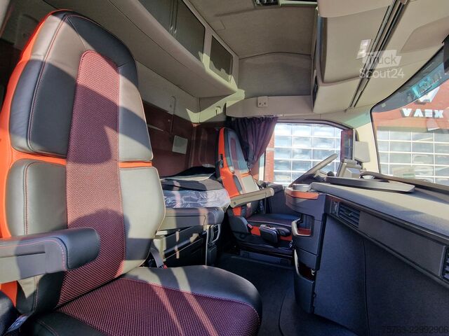 Volvo FH 16.700 Globetrotter 4x2 - YENİ - Retarder - I parkcool - Alaşım jantlar - Ayna kameraları - Volvo FH 16.700 Globetrotter 4x2 - NEW - Retarder - I...